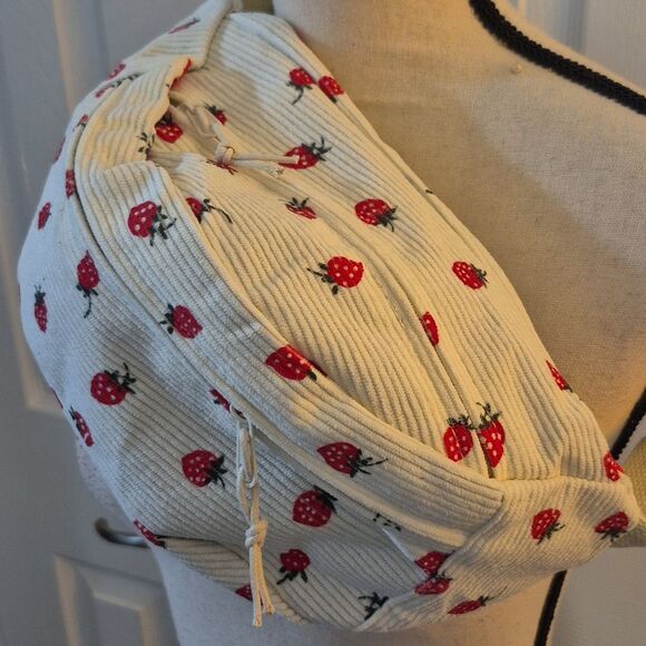 🎁3/$30🎁 Corduroy Crossbody Strawberry Print Belt Bag | Christmas Gifts For Her - Picture 7 of 16